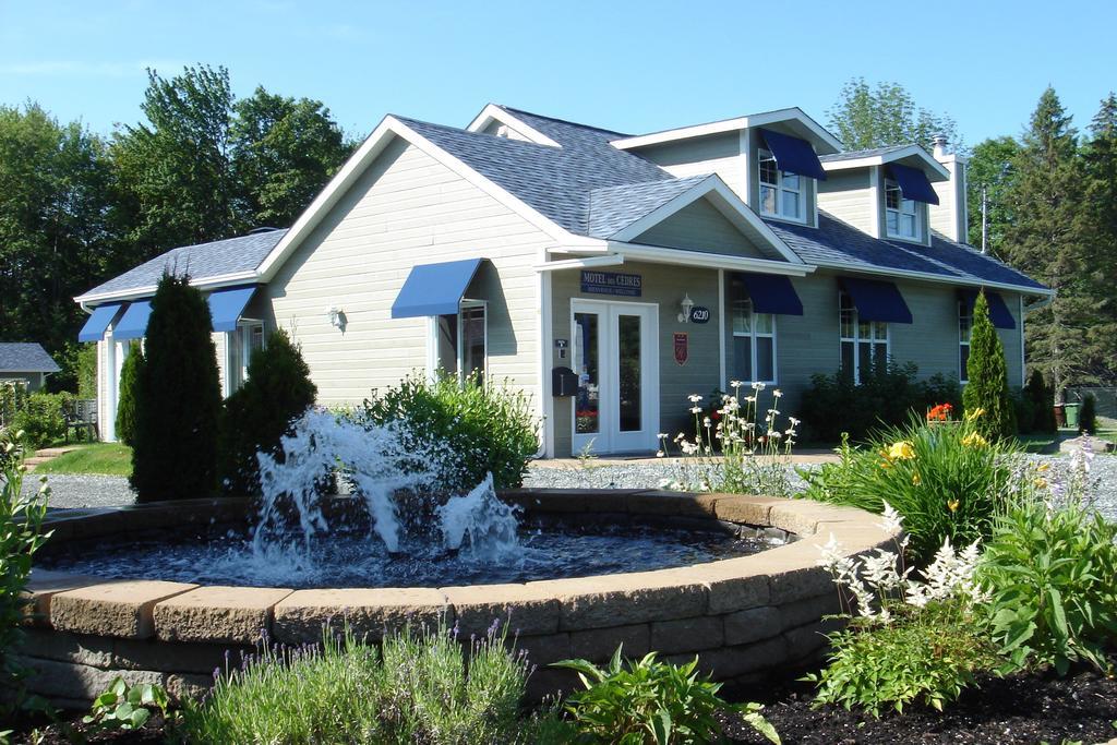 Motel Des Cedres Sherbrooke Exterior photo